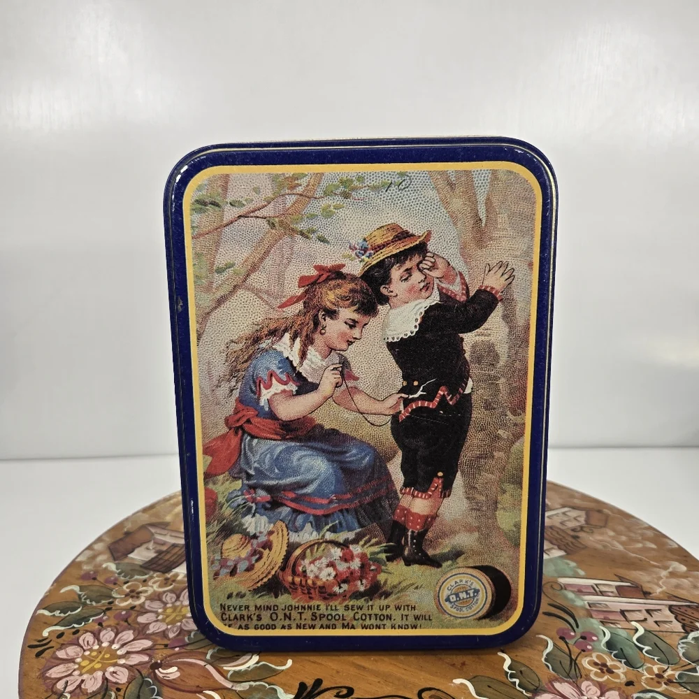 VTG Coats & Clarks O.N.T. Advertising Tin‎ Spool Cotton Thread Box-Collectible
